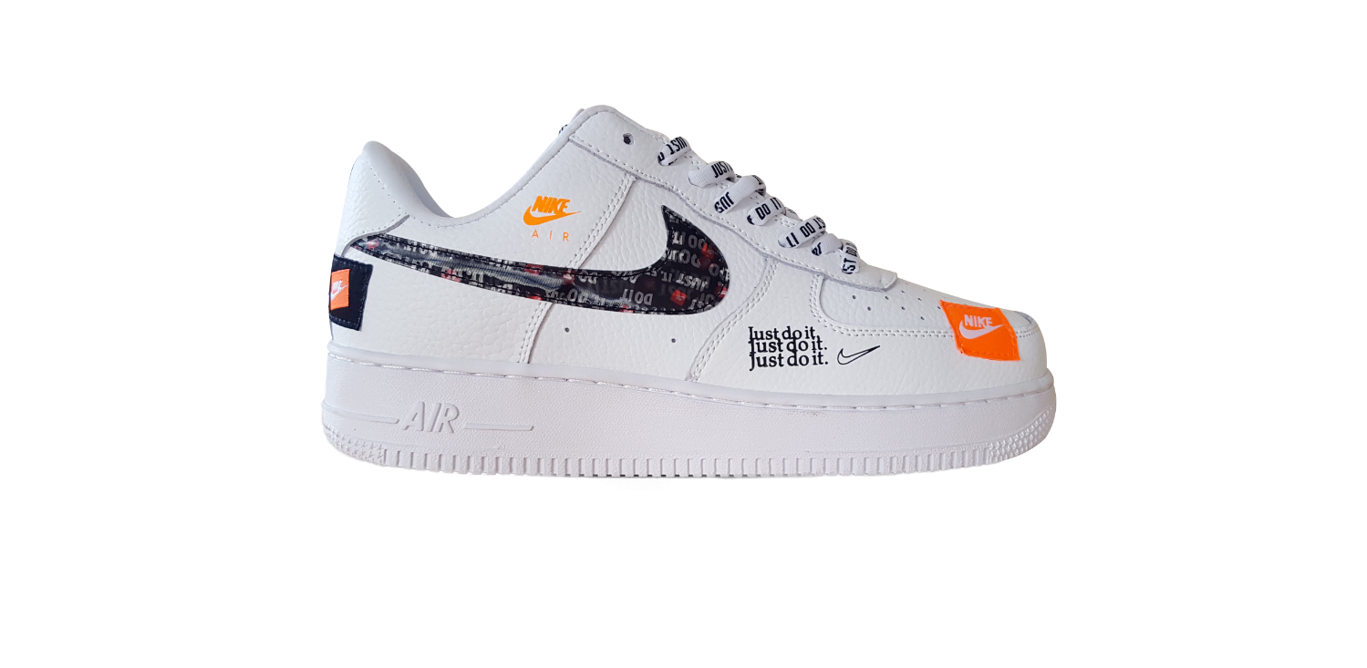 NIKE AIR FORCE 1 One Utility Low Blanc 